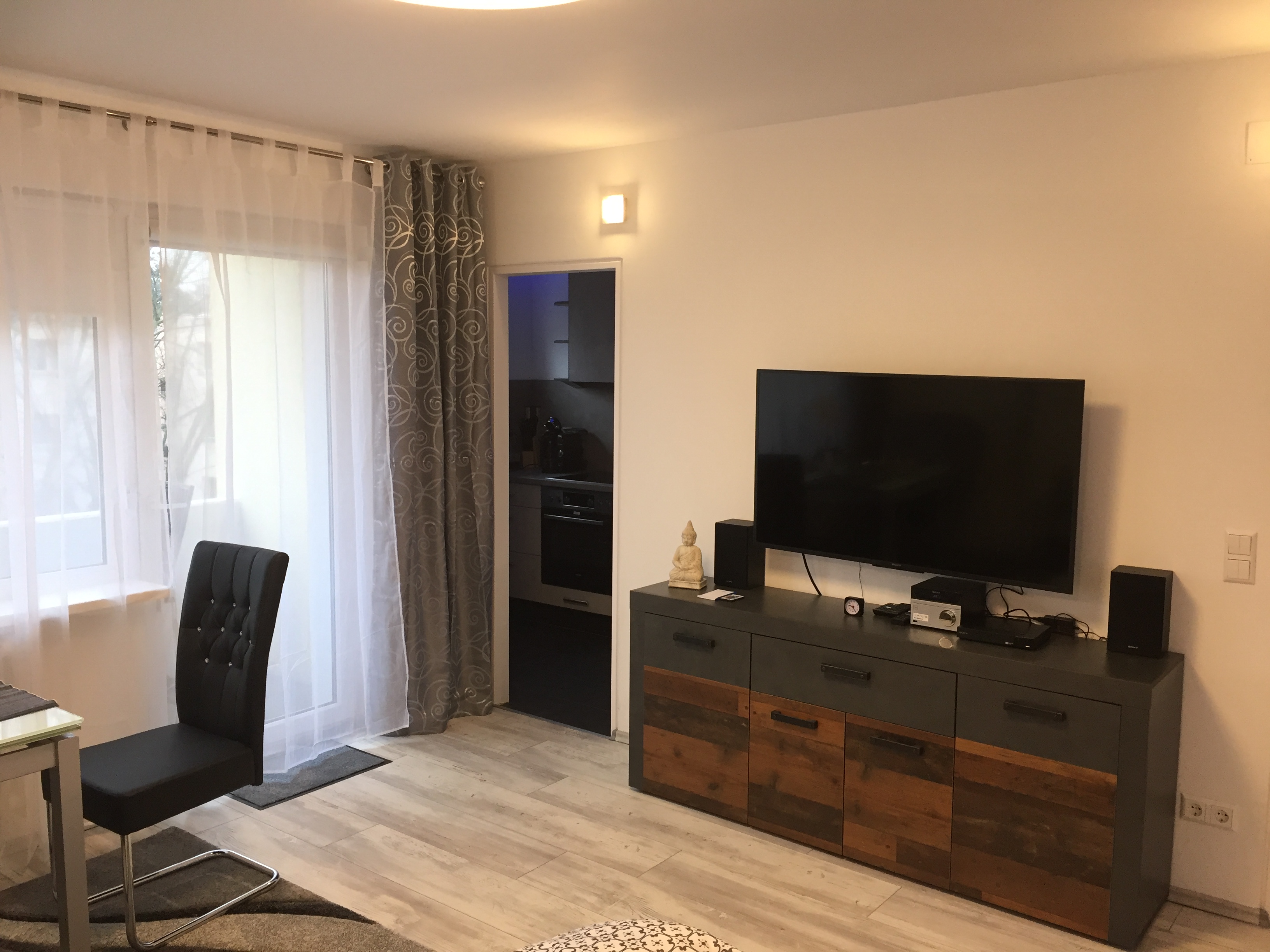 Vermietung Wohnen auf Zeit Spandau Brunsbütteler Bamm 311 Wohnzimmer